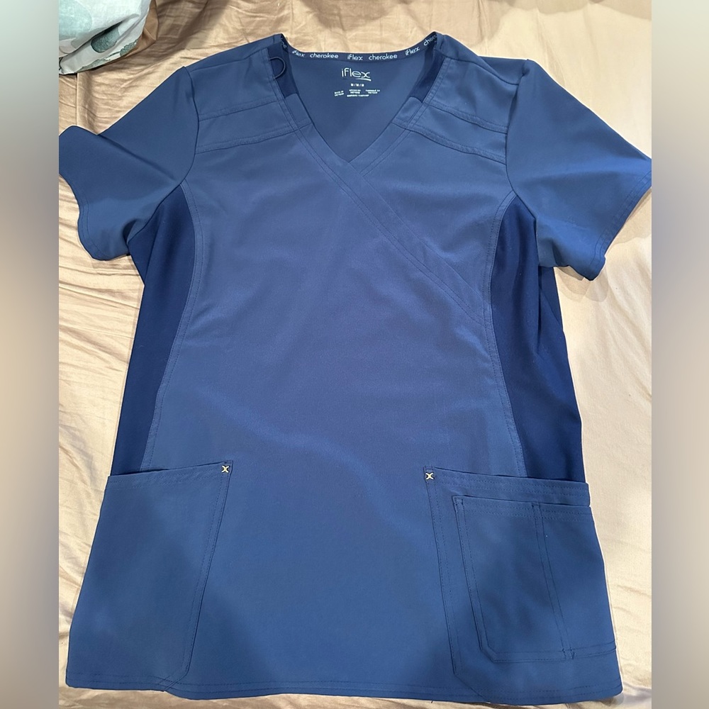 Cherokee iFlex Scrub Top